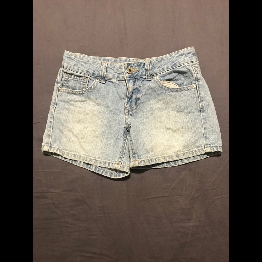 Short pants